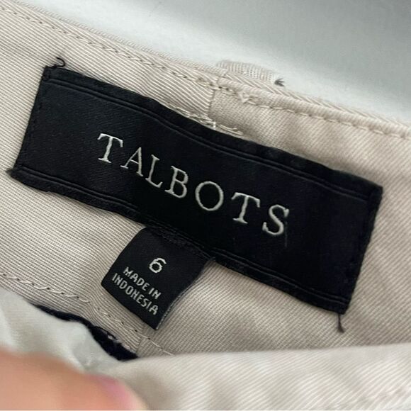 Talbots Long Bermuda Shorts in Light Khaki Size 6 - Picture 3 of 5